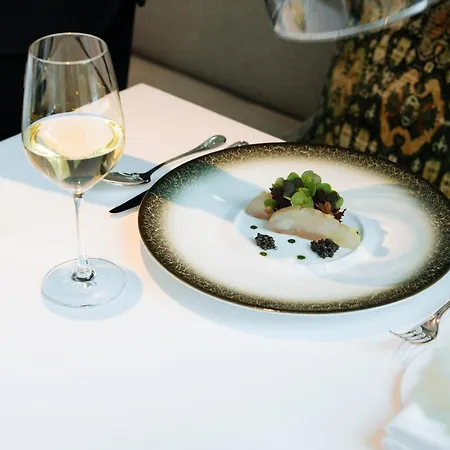 De Tuilerieen - Small Luxury Of The World